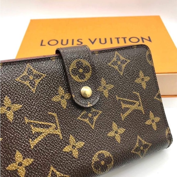 🤩🎈Authentic Louis Vuitton wallet🎈🤩 - Picture 8 of 16
